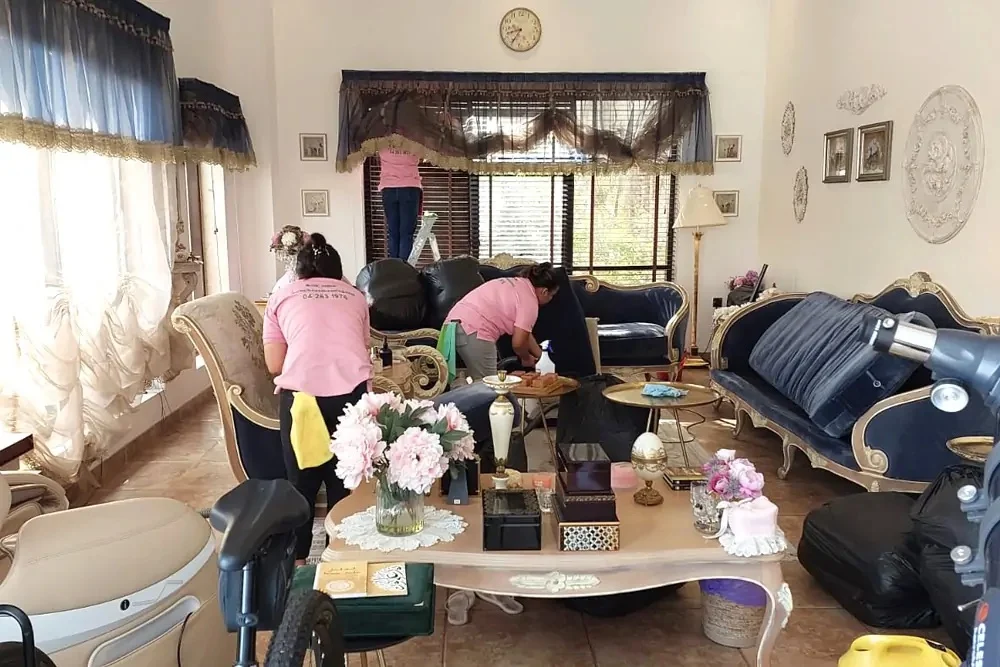 cleaning services thumbnail 4