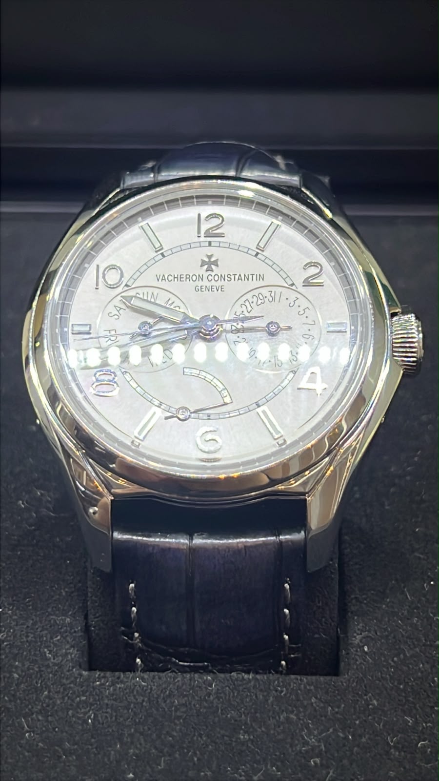 Vacheron Constantin Patrimony "31 Day Retrograde" thumbnail 3