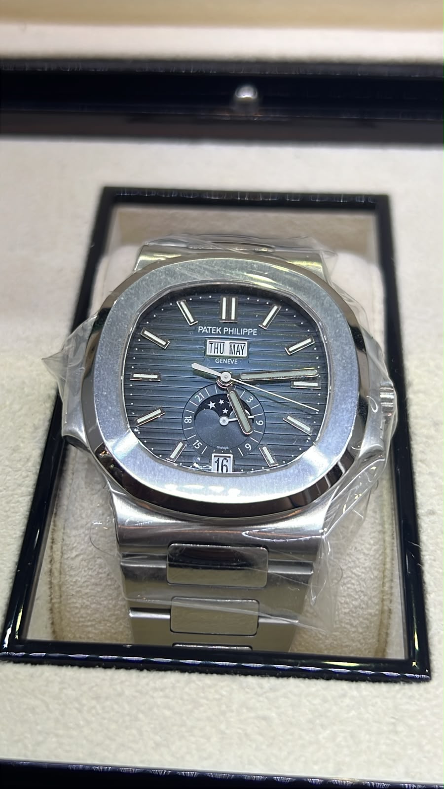 Patek Philippe Nautilus Annual Calendar Moon Phase thumbnail 2