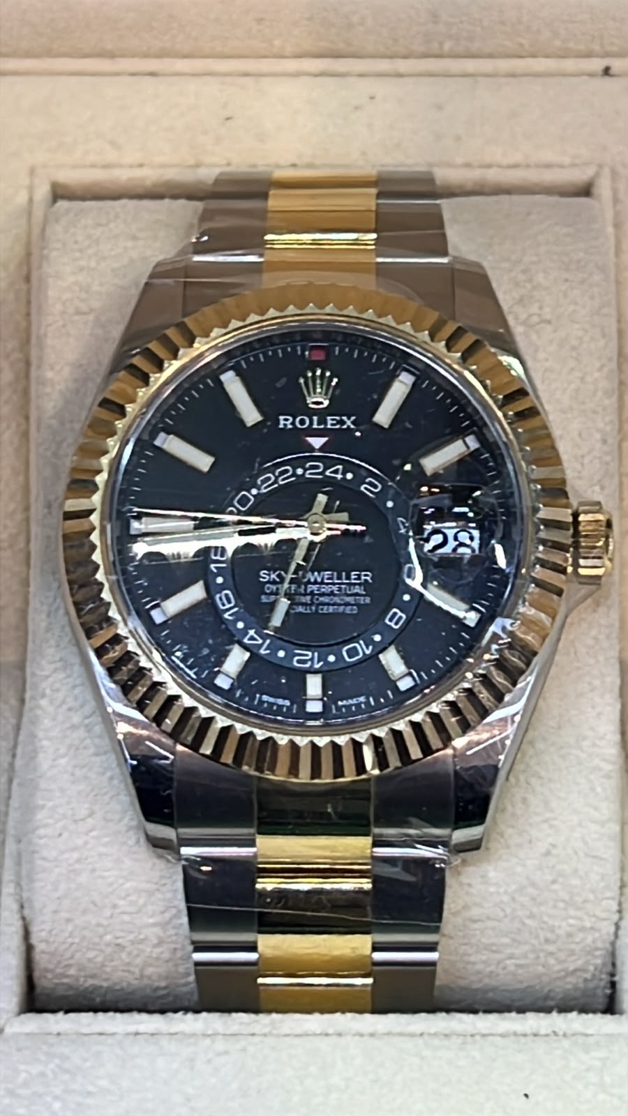 Rolex Sky-Dweller thumbnail 2