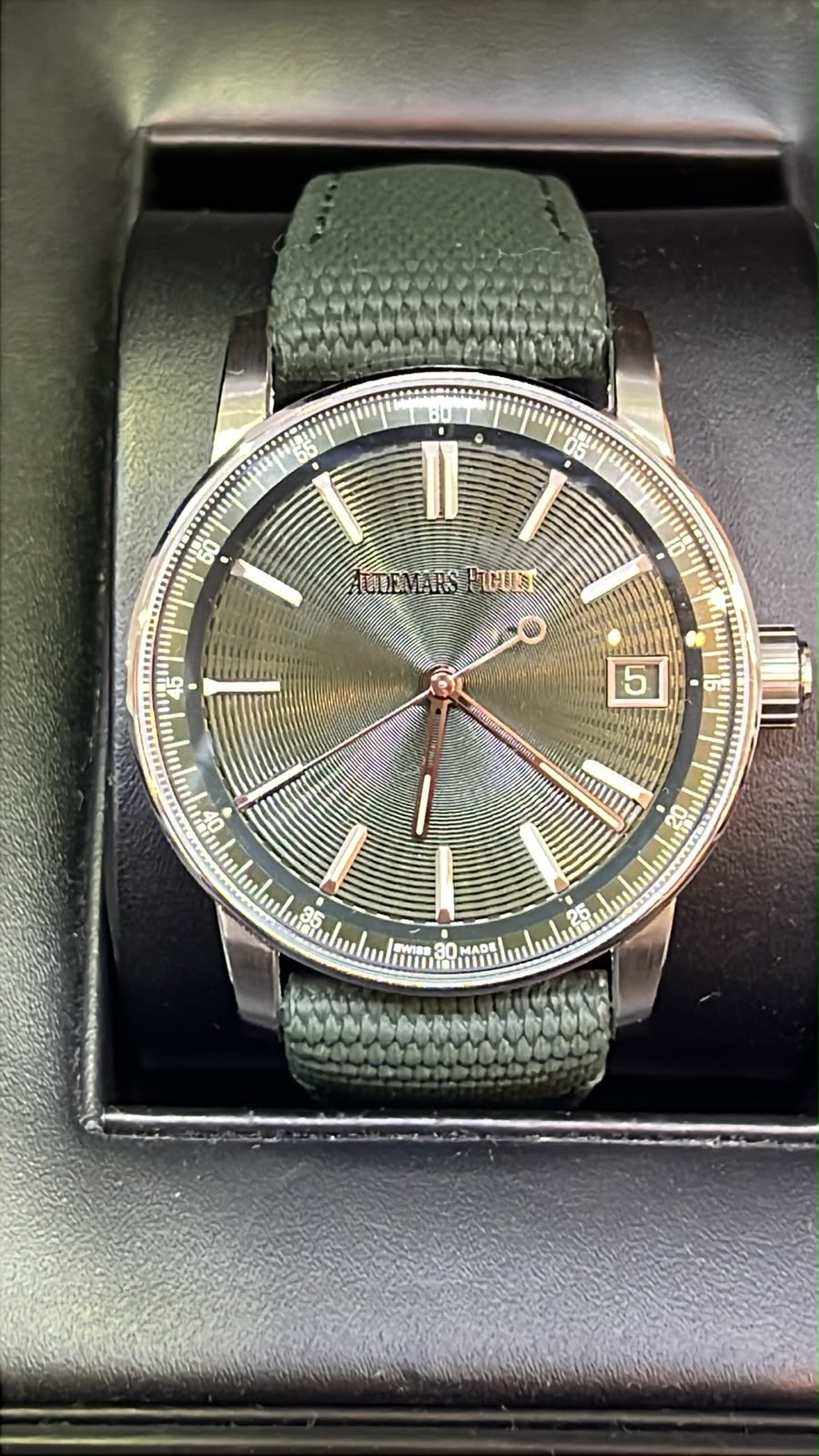 Audemars Piguet Code 11.59 thumbnail 3