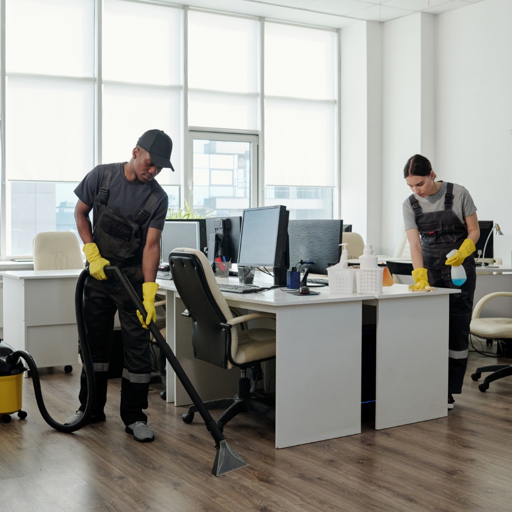 Home / Office Cleaning thumbnail 3