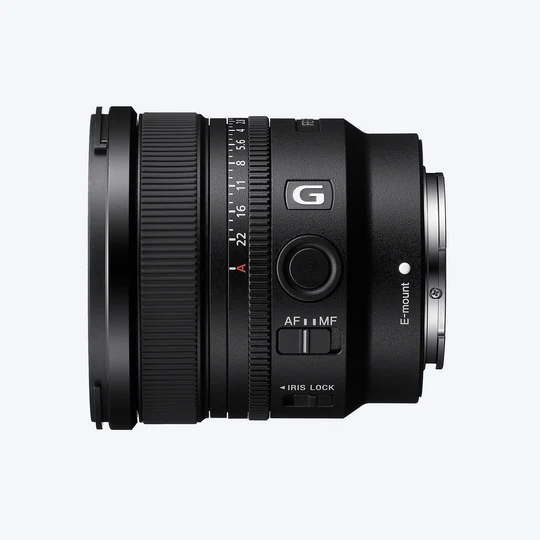 ultra-wide prime lens