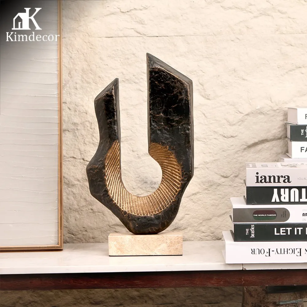 Tabletop Sculpture thumbnail 2