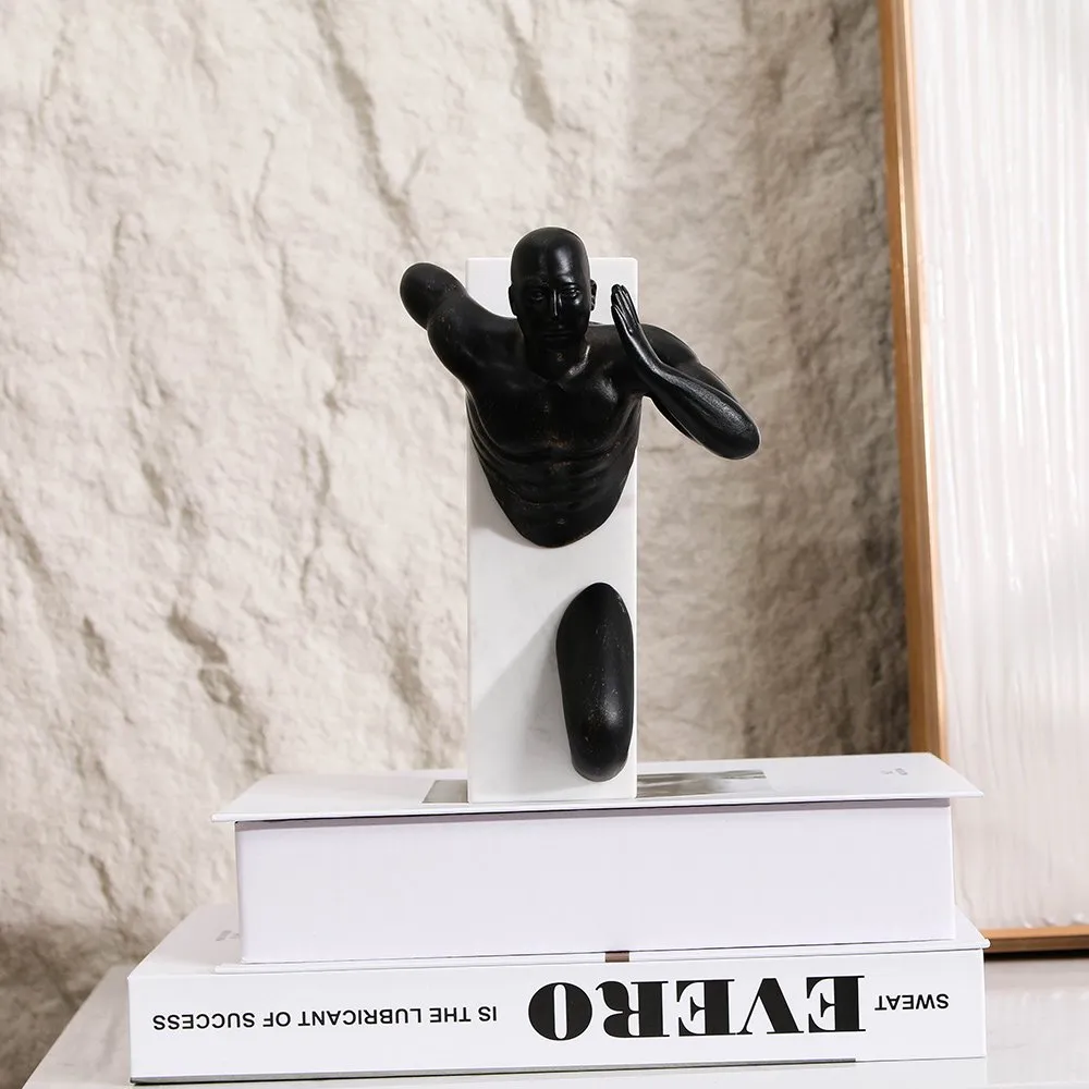 Wall-Through Man thumbnail 2