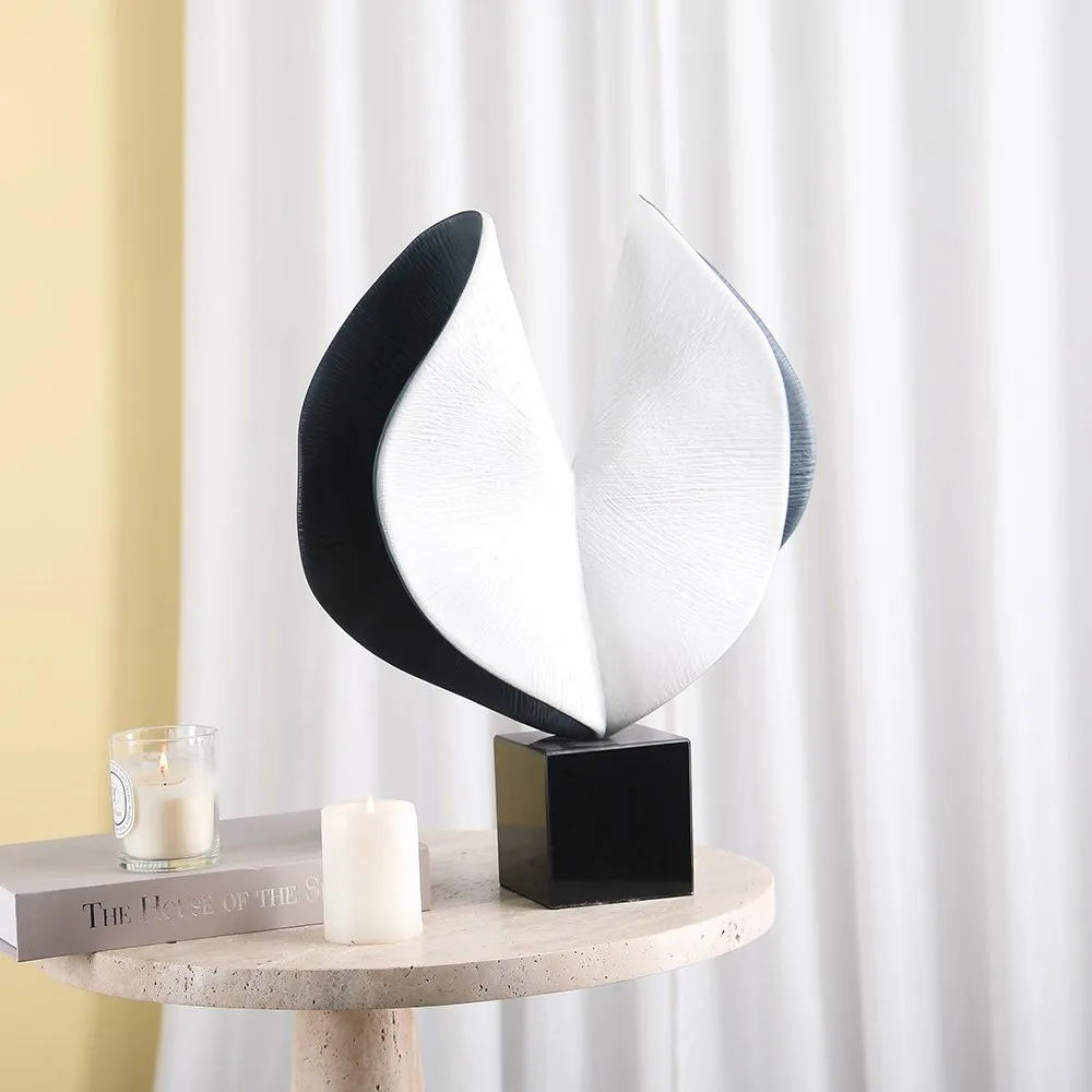 Large Desktop Sculpture thumbnail 2