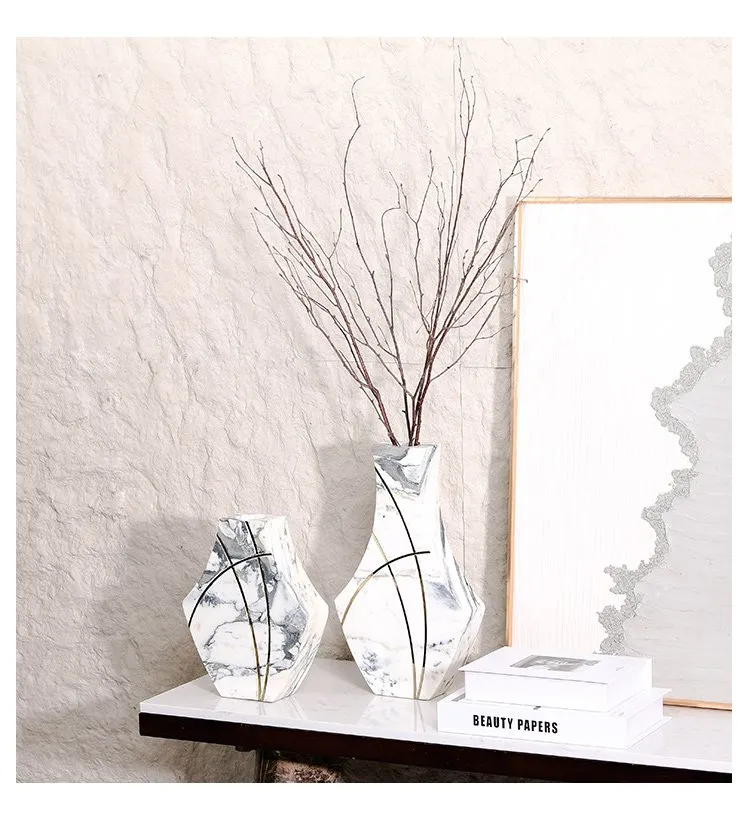 Line Vase thumbnail 2
