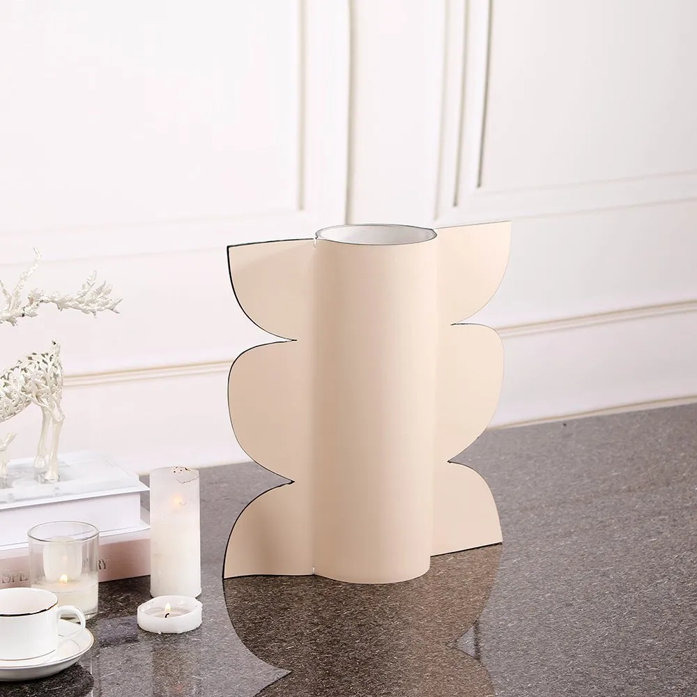 Leather Vase thumbnail 2