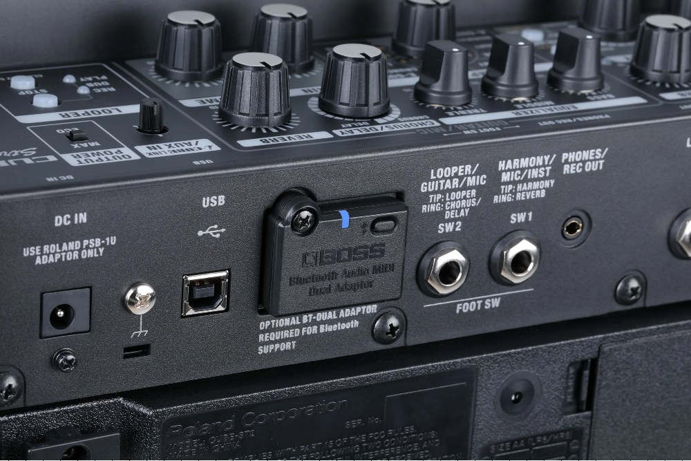 Boss CUBE ST2 2x6.5" 10-watt Battery Powered Combo Amp / Note: Boss BT-Dual - Bluetooth Audio MIDI Dual Adapter Sold Separately thumbnail 3